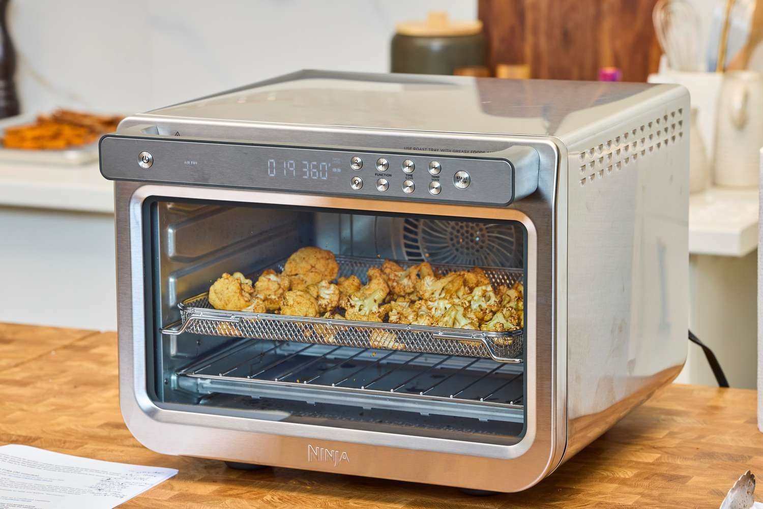8 Best Air Fryers for Large Families in 2025