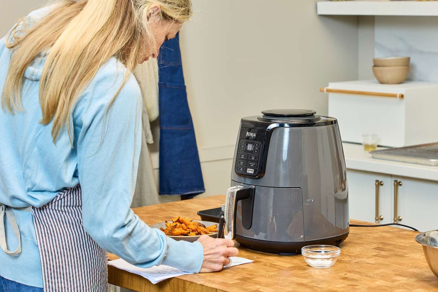 8 Best Air Fryers for Small Kitchens in 2026