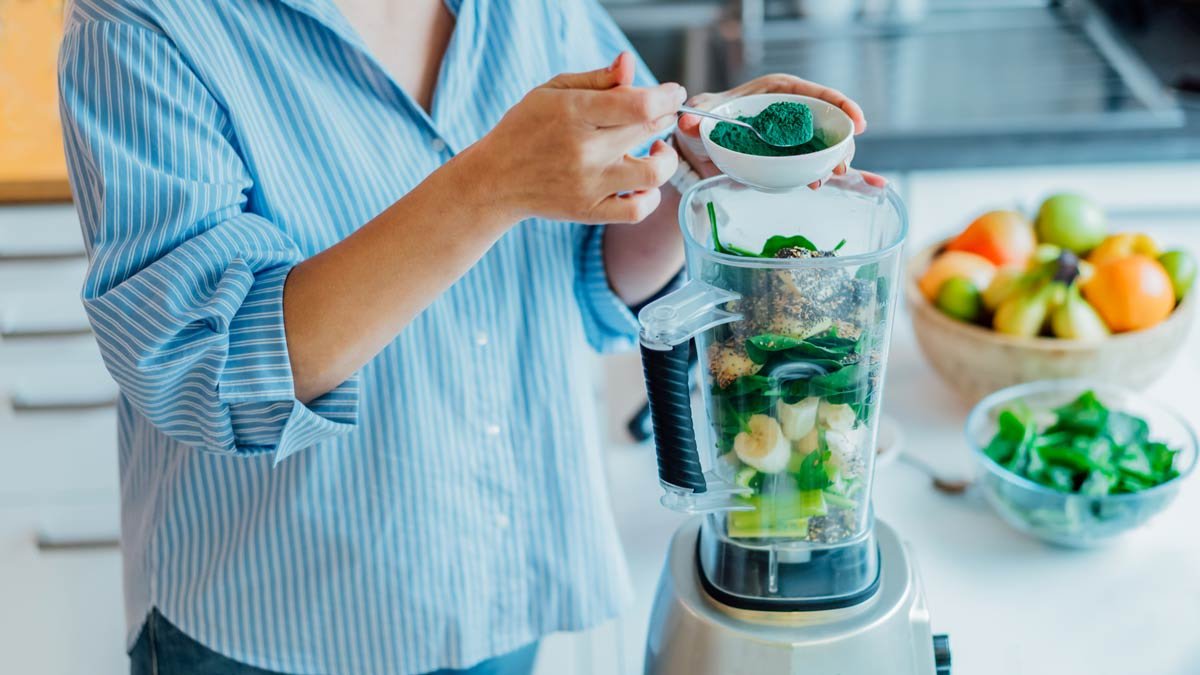 8 Best Blenders for Smoothies in 2025