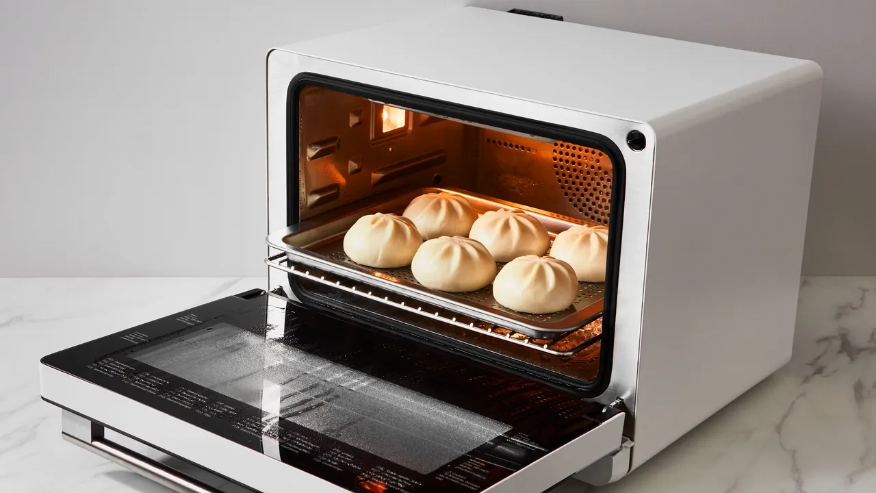 8 Best Countertop Ovens for Baking in 2025